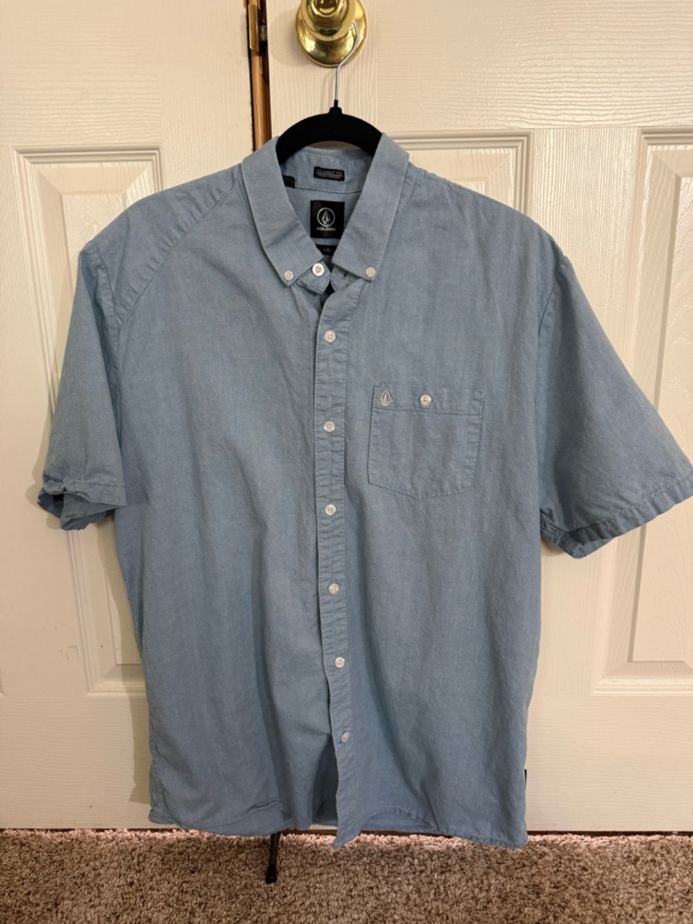 Volcom Light Blue Short Sleeve Button-Down Shirt